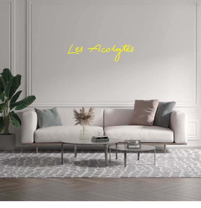 Custom text: Les Acolytes